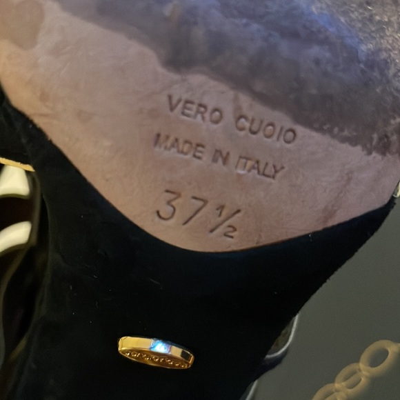 Sergio Rossi Velvet Sandals In Black and Gold size 37.5 - Picture 7 of 7